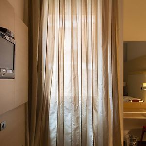 Habitación Estándar con Cama Queen